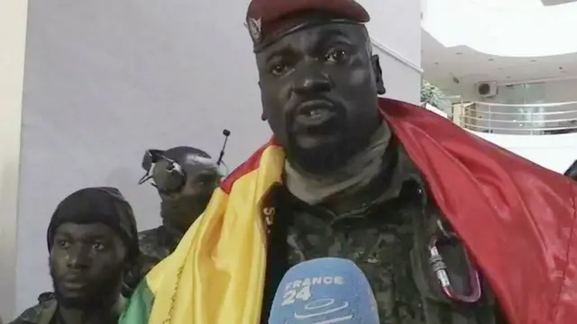 An ce Dambouya gwarzon soja ne da ya yi yaki a kasashen duniya da dama