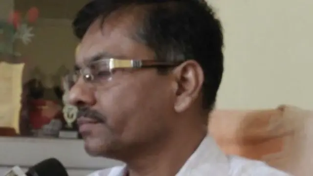 चतरा के जवाहर नवोदय विद्यालय प्राचार्य देवेश नारायण