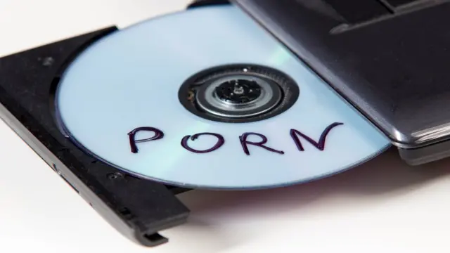 CD con "porno"