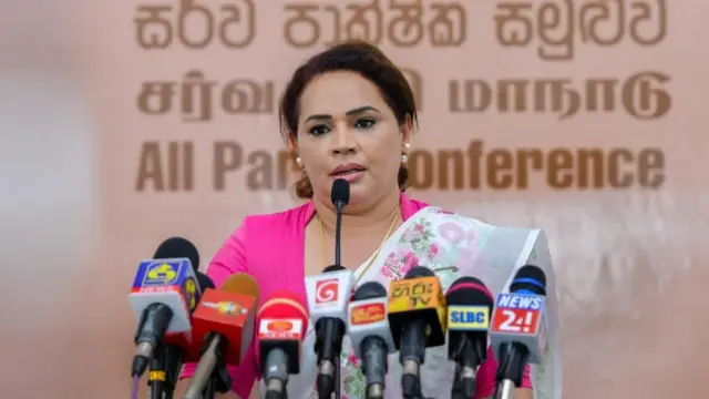 "නයිට් ලයිෆ්" ආරම්භ කිරීම තුළින් සංචාරක කර්මාන්තය ගොඩ දැමිය හැකිද?