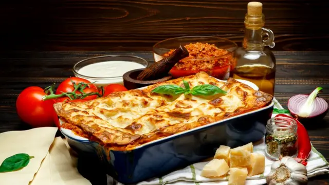 Классическая лазанья... Достигнет ли когда-нибудь наука о микроволновках таких высот?