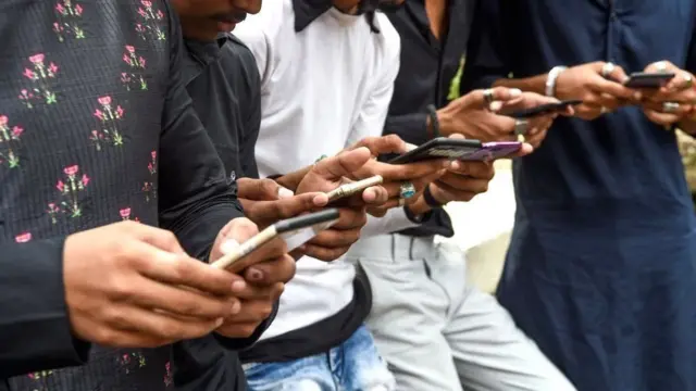 ਮੋਬਾਈਲ ਫ਼ੋਨ