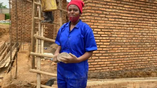 Fidela Tuyishime est fière d'être encadrée par une femme comme Enatha Cyuzuzo