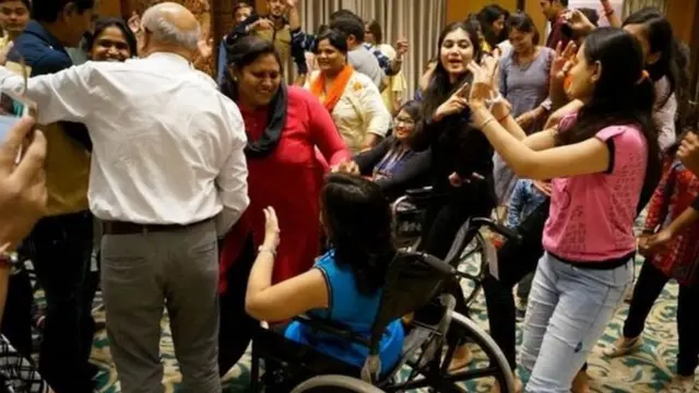 इनक्लोव्ह, विकलांगता