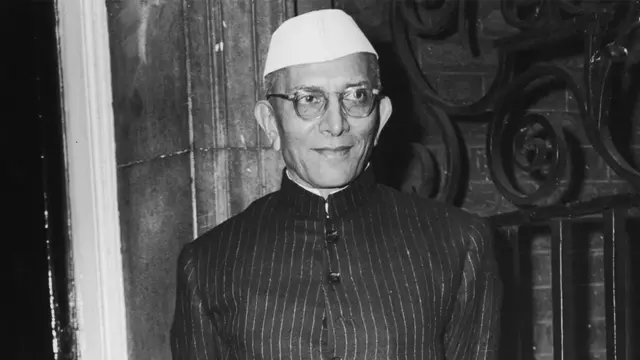 મોરારજી દેસાઈ