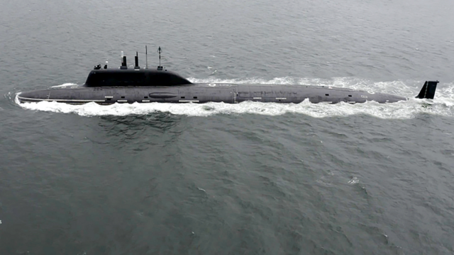 Российская подводная лодка на учениях в Черном море