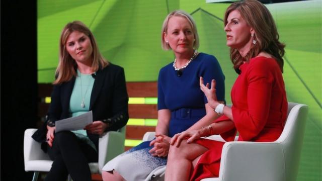 Mujeres en un taller de liderazgo