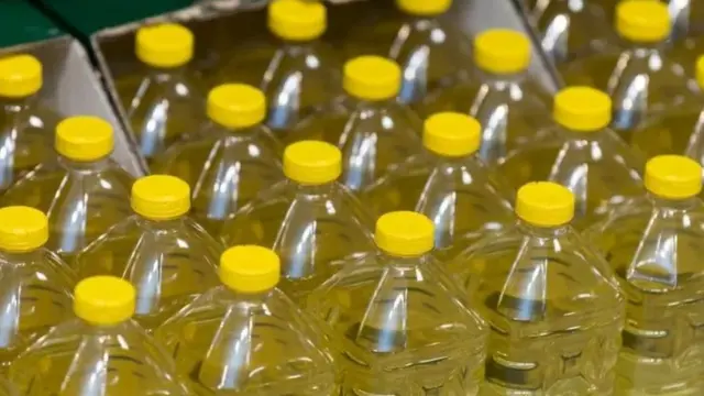 ભારતમાં એક વ્યક્તિ વાર્ષિક 19 કિલો ખાદ્ય તેલનો વપરાશ કરે છે, જેમાંથી 11 કિલો ખાદ્ય તેલ બીજા દેશોથી આવે છે.