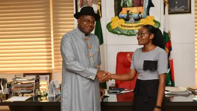 Ebizi Eradiri wit di Govnor