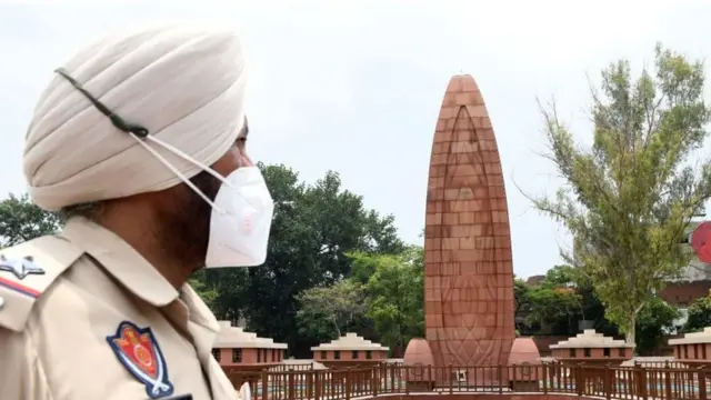 અમૃતસરમાં આવેલું જલિયાવાલા હત્યાકાંડ સ્મૃતિસ્થળ