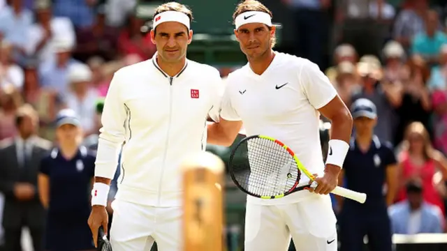 Роджер Федерер и Рафаэль Надаль (архивное фото)