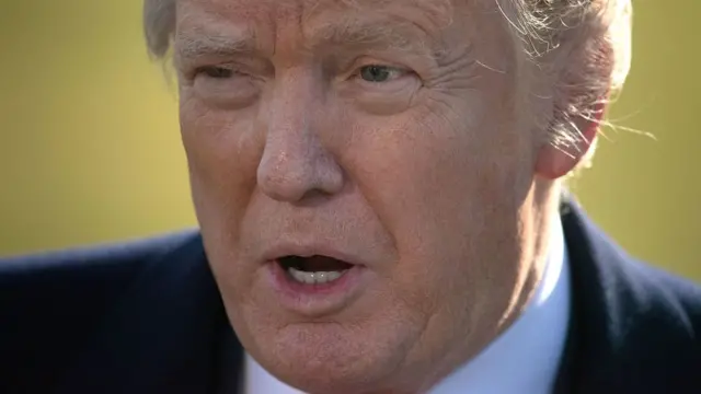 डोनल्ड ट्रंप