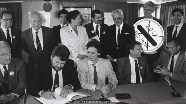 Schengen Anlaşması 1985