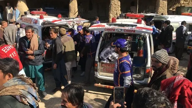 ماموران نجات پیکر قربانیان را به شهر «مچ» در نزدیکی «کویته» بردند