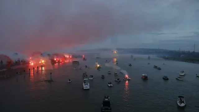 Crvena zvezda, proslava titule, navijači Zvezde, Delije