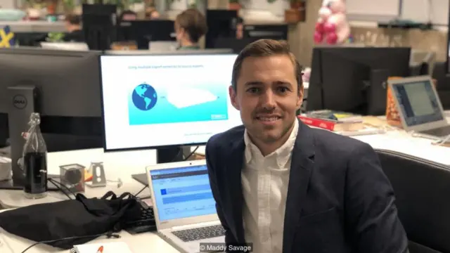 글로벌 컨설팅 기업에서 일하는 막스 프리버그는 창업을 위해 휴직을 택했다