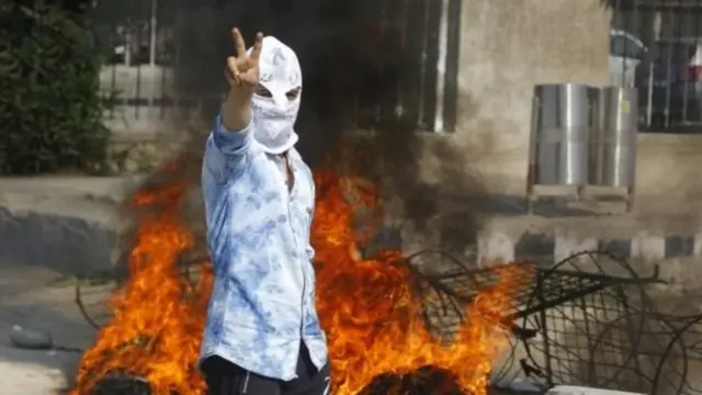 जम्मू कश्मीर में हिंसक विरोध प्रदर्शन