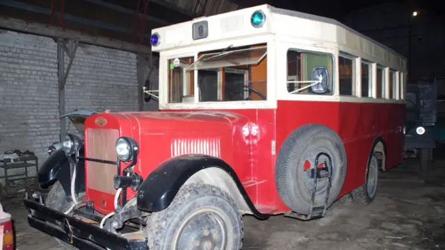 Автобус ЗІС-8