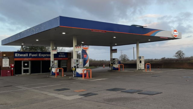 Derbyshire road closed after storm damages building BBC News