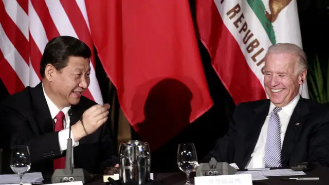 Xi Jingping y Joe Biden en 2013