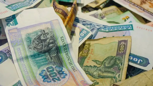 ငွေစက္ကူအသစ်မရိုက်နှိပ်နိုင်တာဟာ စစ်ကောင်စီအတွက် အကျပ်အတည်းဖြစ်ကောင်းဖြစ်နိုင်ပေမဲ့ ပြည်သူတွေအတွက်ကံကောင်းတဲ့အချက်