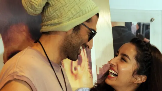 आदित्य राय कपूर और श्रद्धा कपूर