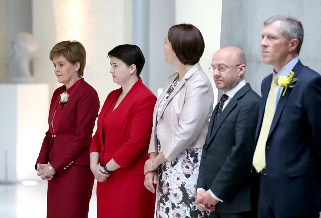 Лидеры партий Шотландии на открытии сессии парламента