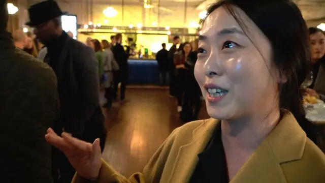 영화제 뒤풀이 현장에서 만난 전고운 감독