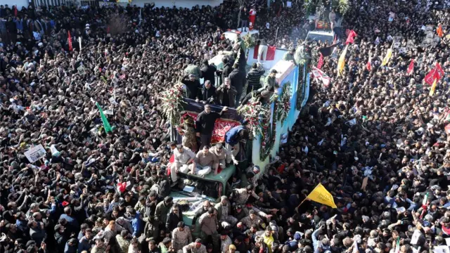 تشییع قاسم سلیمانی در کرمان
