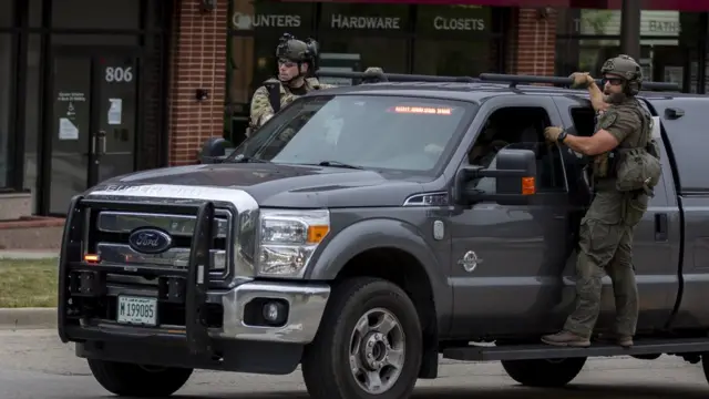 Highland Park shooting: 4 July mass shooting suspect dey arrested