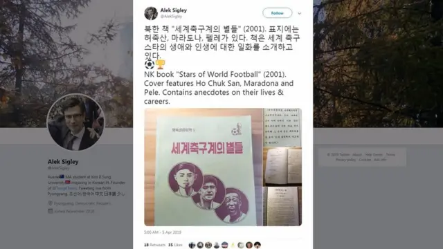 올해 북한에 억류됐다 풀려난 호주인 알렉 시글리는 지난 4월, '세계 축구계의 별들'이라는 제목의 북한 서적 사진을 자신의 트위터 계정에 올렸다
