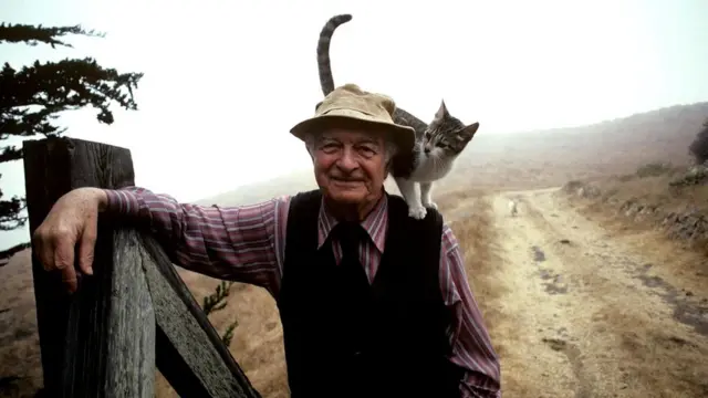 Лайнус Полинг был одним из влиятельнейших ученых, однако его вера в силу антиоксидантов, возможно, подвергает наши жизни опасности