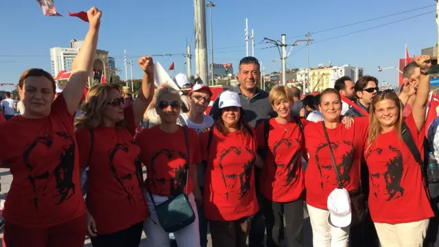 CHP Bursa Kadın Kolları üyeleri