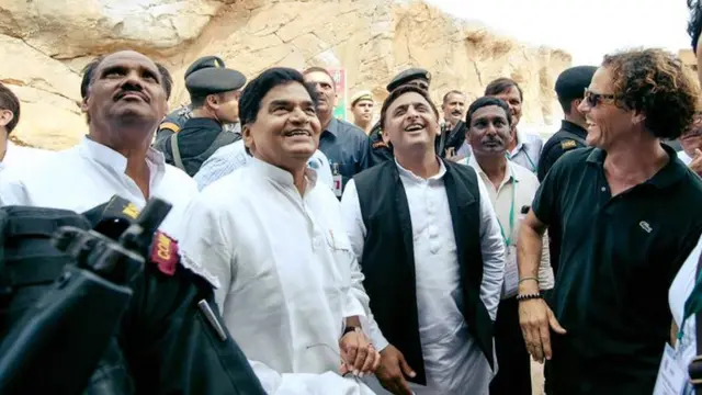 राम गोपाल यादव, अखिलेश यादव