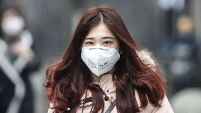 மகாதீர்: நாடு திரும்பும் மலேசியர்கள் 14 நாட்கள் தனிமைப்படுத்தப்படுவர்