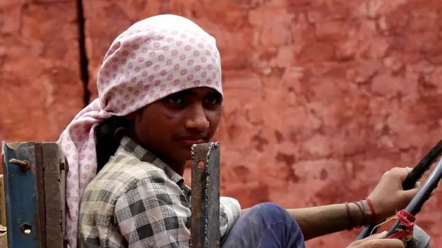 செங்கல் சூளை தொழிலாளர்