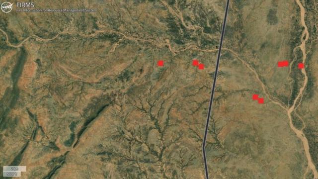 Le 16 août, des images satellites montrent des signatures thermiques provenant de plusieurs villages de la région.