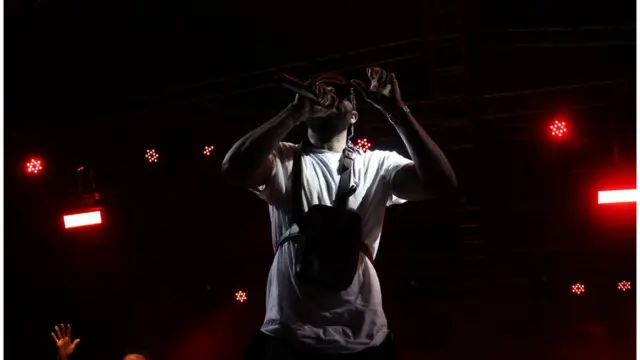 Fally Ipupa, la star de la Rumba congolaise, sur scène au Festival Amani.