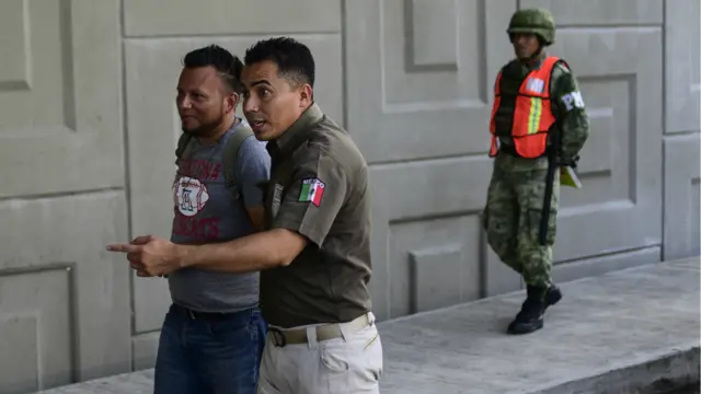 Militares y migrantes