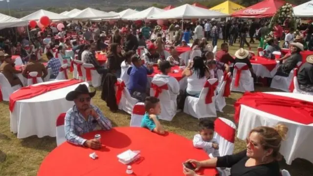 ரூபி இபாராவின் பிறந்தநாளுக்கு ஆயிரக்கணக்கானோர் திரண்டனர்