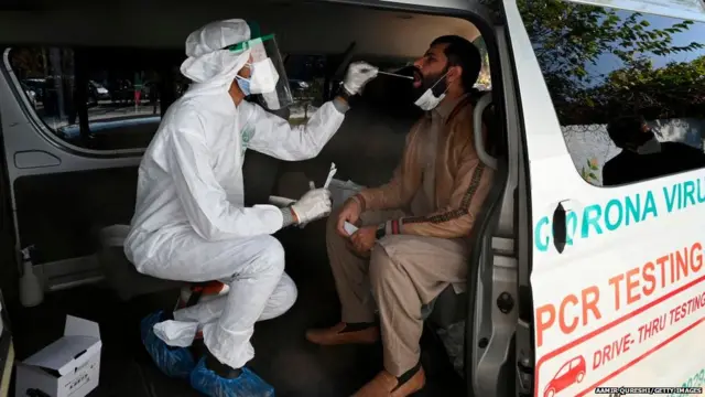 पाकिस्तान वैक्सीन