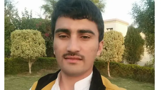 هغه ځوان چې په ډېره اسماعیل خان کې د ځایي طالبانو لخوا وژل شوی، ادریس وزیر نومېده او په ګومل پوهنتون کې د حقوقو د پوهنځي محصل و.