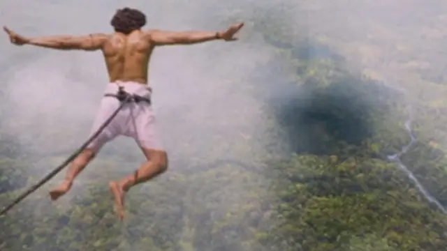 கடம்பன் - திரைப்பட காட்சி