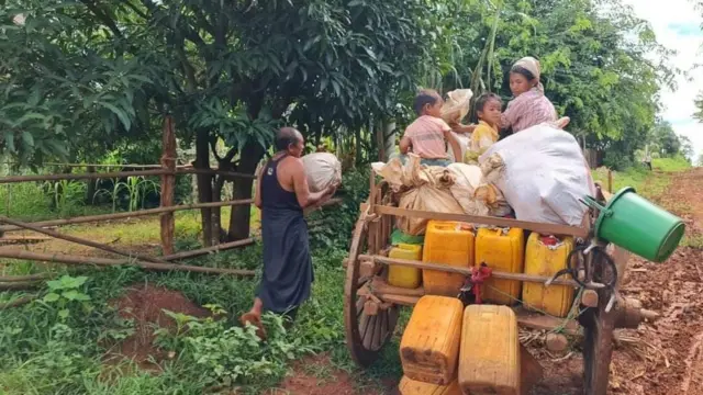 ၂၀၂၁ စက်တင်ဘာလကတွေ့ရတဲ့ လွိုင်ကော်မြို့အနီးက စစ်ရှောင်မိသားစုတစ်စု