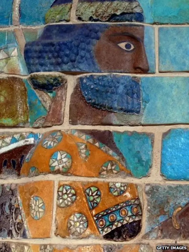 यूनानियों के लिए फारसी साम्राज्य बर्बरता का प्रतीक था