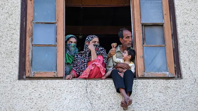 कश्मीर में नाकाबंदी