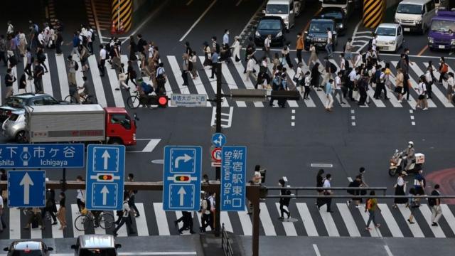 توکیو یکی از بزرگ‌ترین شهر‌های جهان است. ۳۷ میلیون نفر در این کلان‌شهر زندگی می‌کنند