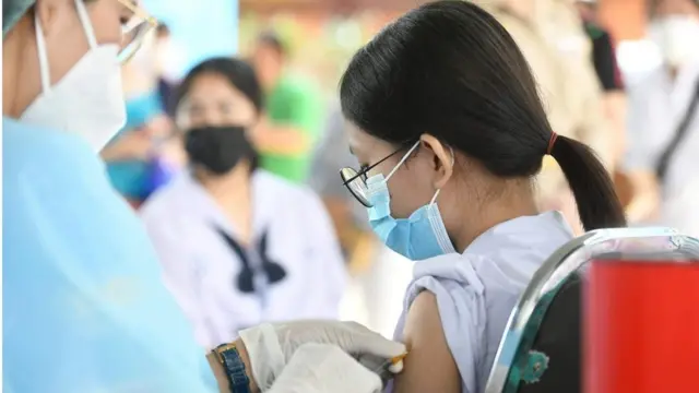 เด็กฉีดวัคซีนวันแรก