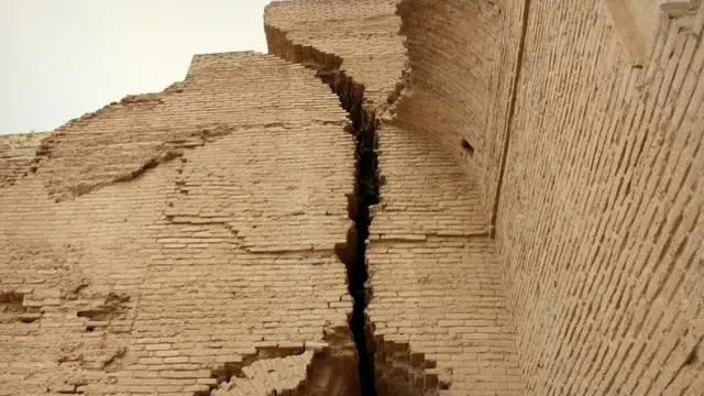 ترک‌های طاق کسری