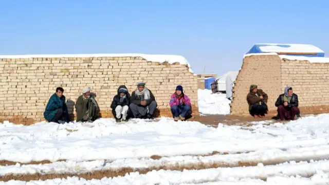 تصویری از بیجا شدگان دخلی در بلخ